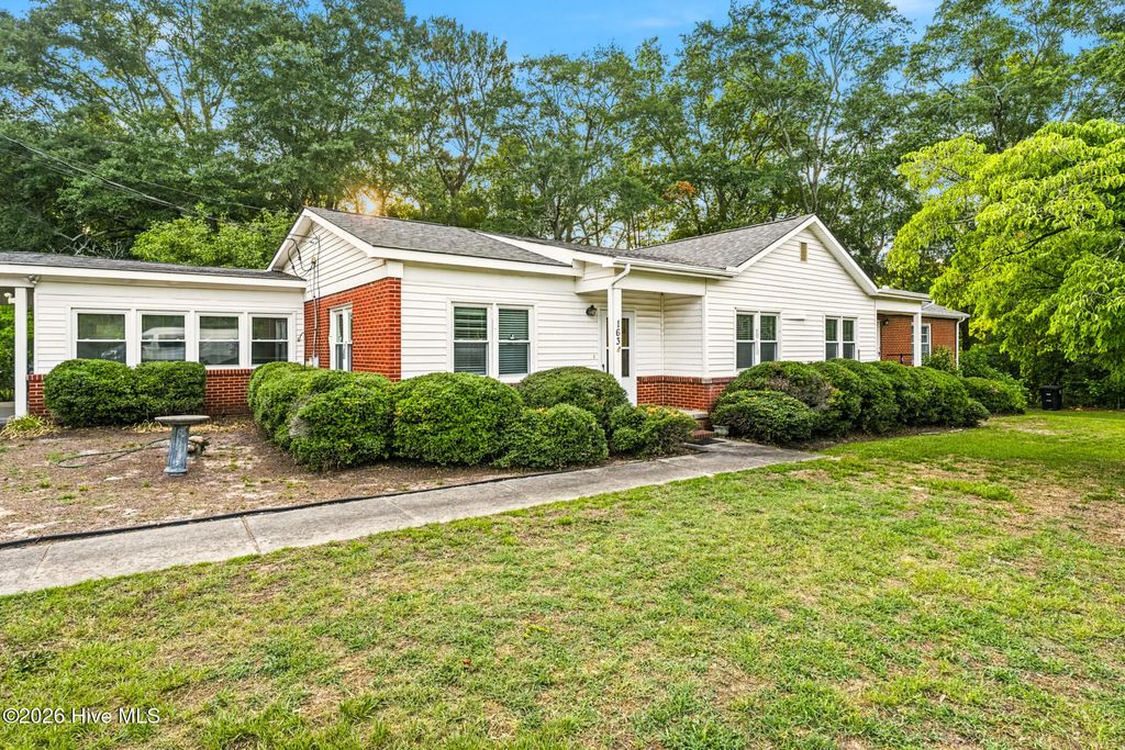 163 & 165 E Main Street E, Ellerbe