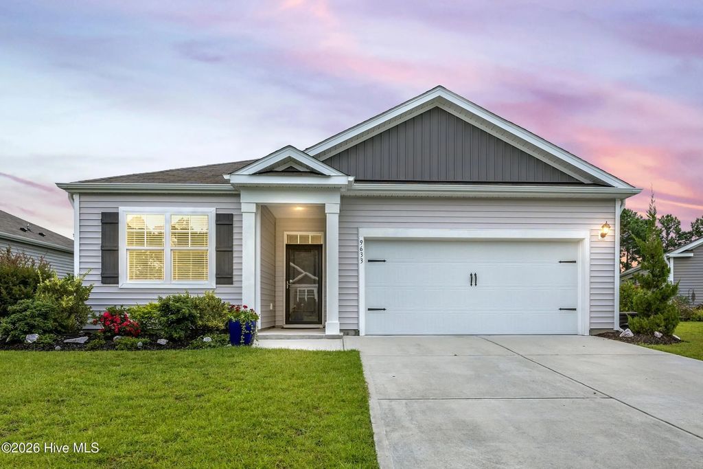 9633 Large Oak Court, Winnabow