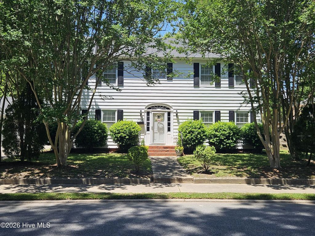605 W Cutchin Street, Clinton