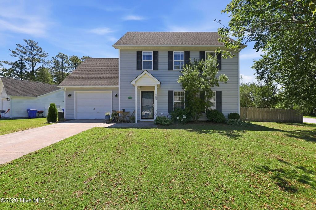 103 Coachman Lane, Newport