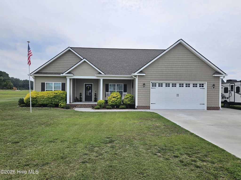 91 Country Cove Lane, Clinton