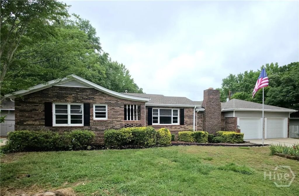 360 Pinkney Street, Winder
