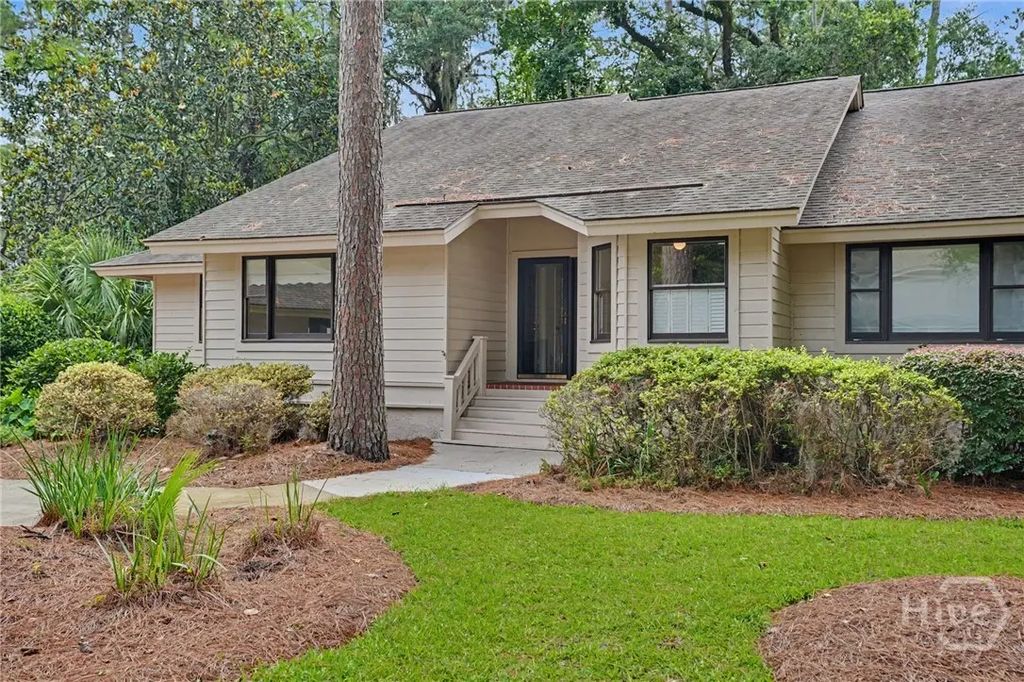 8 Franklin Creek Road N, Savannah