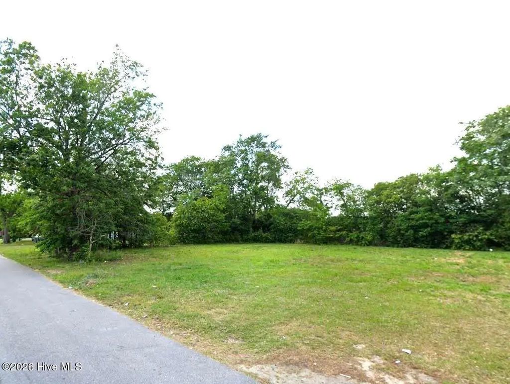 2312 Burke Street, Lumberton