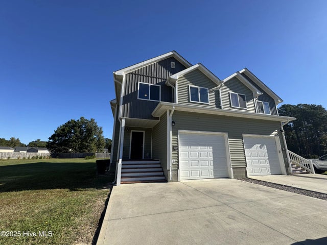 309 Robin Court # A, Leland