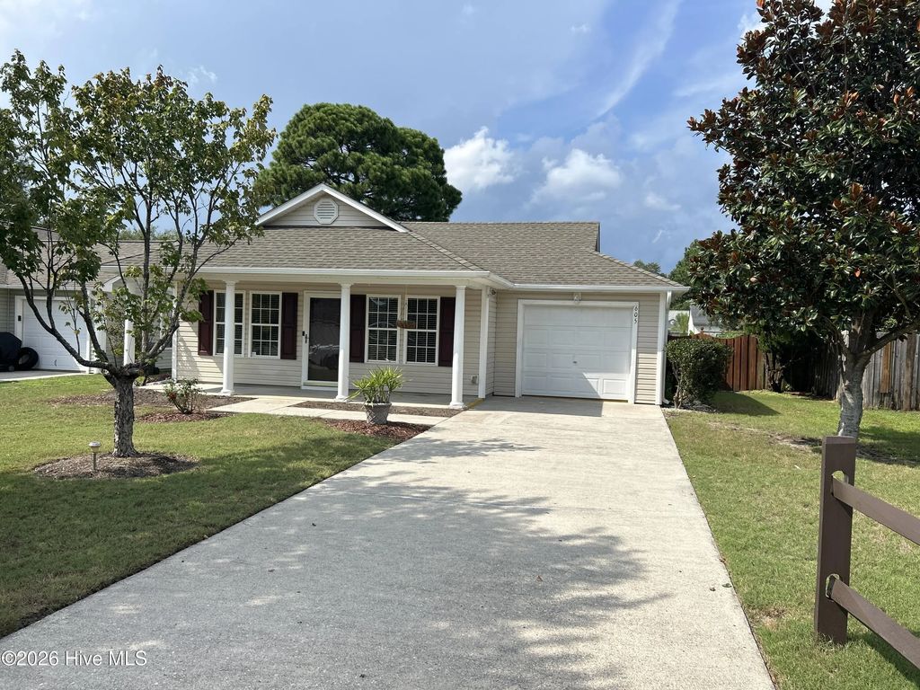 605 Tisbury Lane, Wilmington