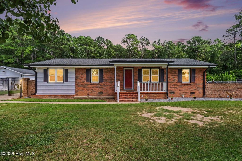 200 Paceville Road, Selma