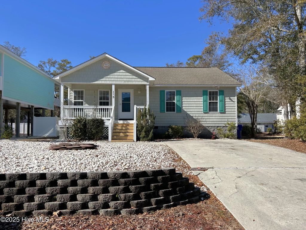 115 Nw 20th Street, Oak Island