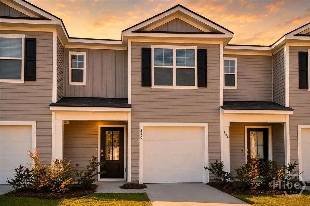 210 Coneflower Road, Bloomingdale