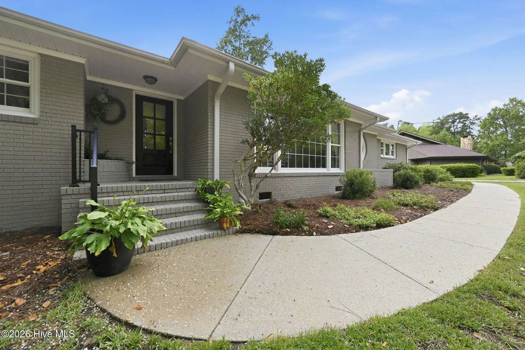 406 Country Club Drive, Jacksonville