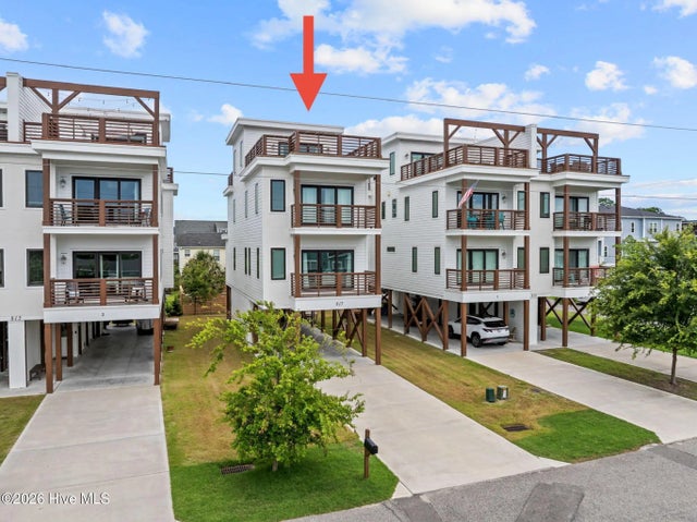 817 S Third Street S, Carolina Beach