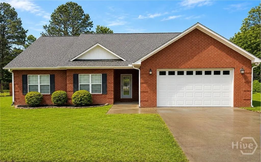 140 Colonial Drive, Midway