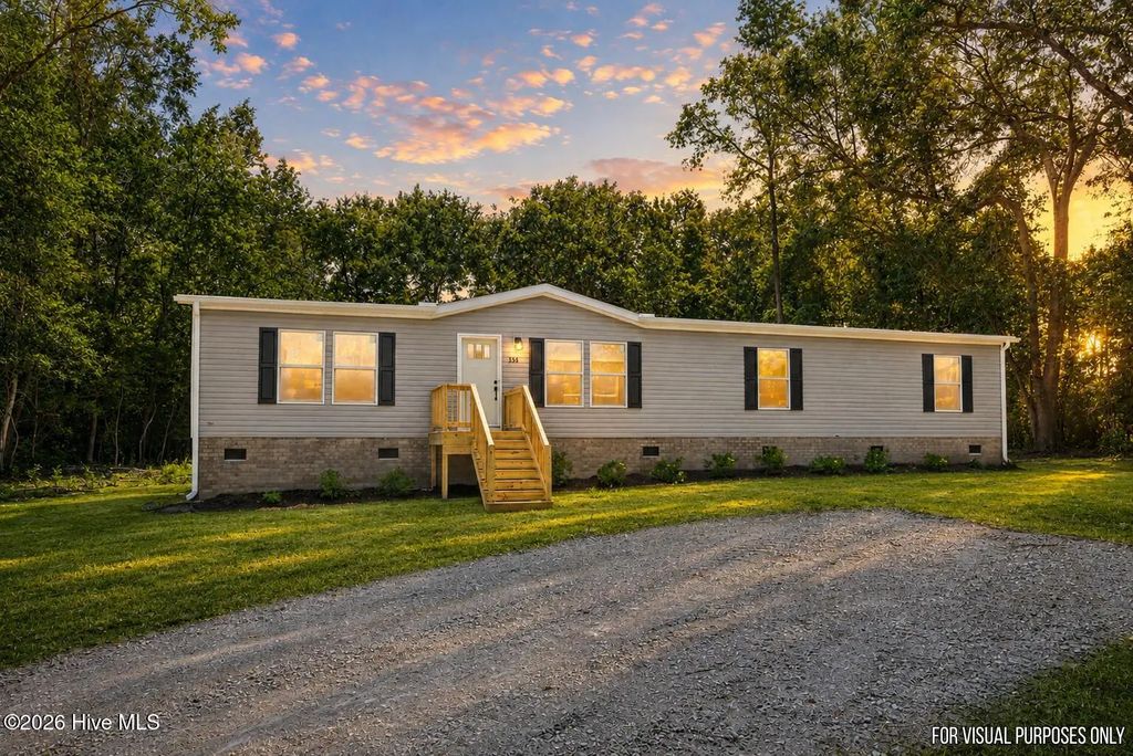 358 Mallard Roost Drive, Burgaw