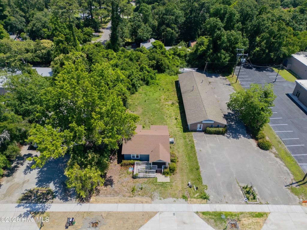 3417-3421 Wrightsville Avenue, Wilmington