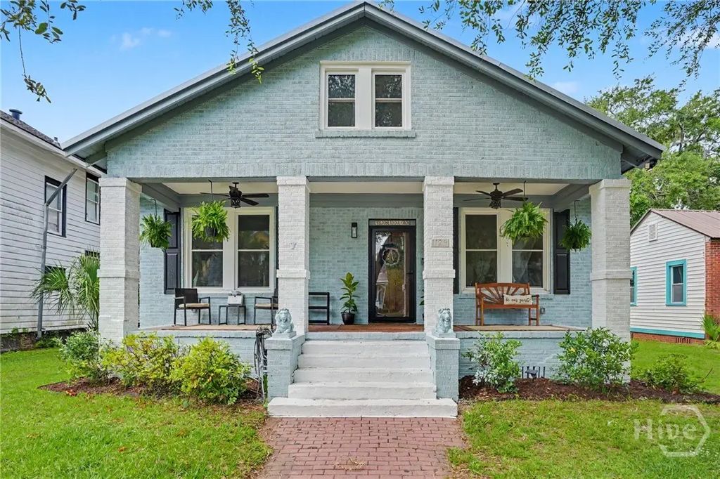 1129 E Duffy Street, Savannah