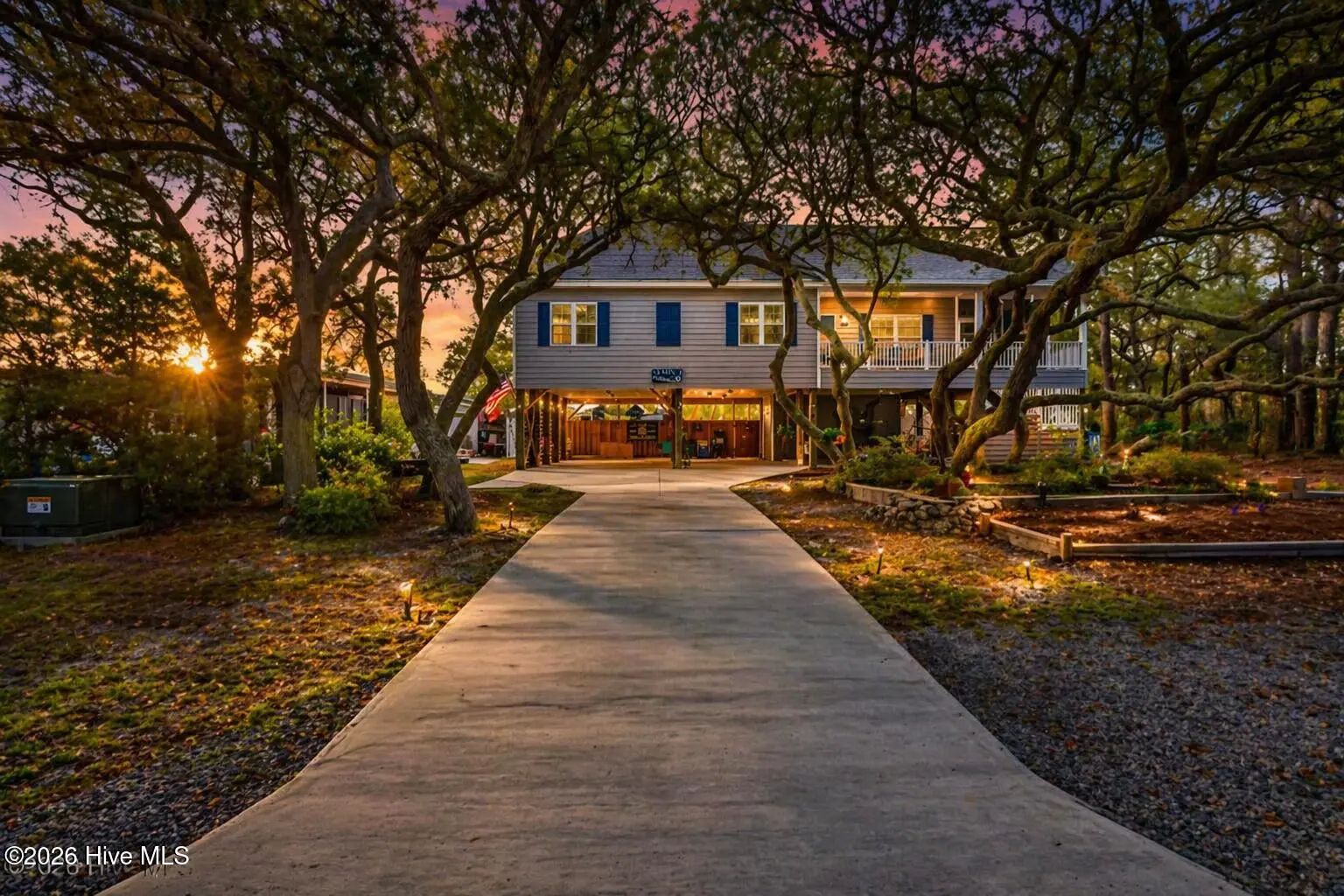 108 Nw 25th Street, Oak Island