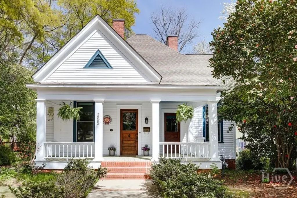 255 Bloomfield Street, Athens