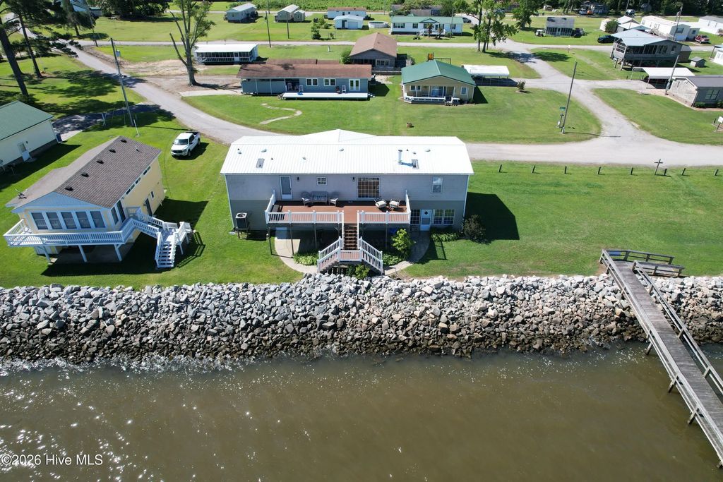 598 Beach Road, Columbia