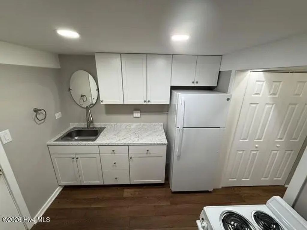 130 Fairway Avenue #222, Southern Pines