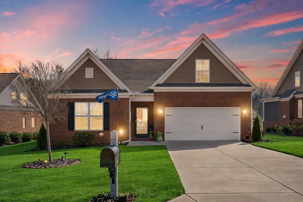 119 Fitzsimmons Drive, Edgefield