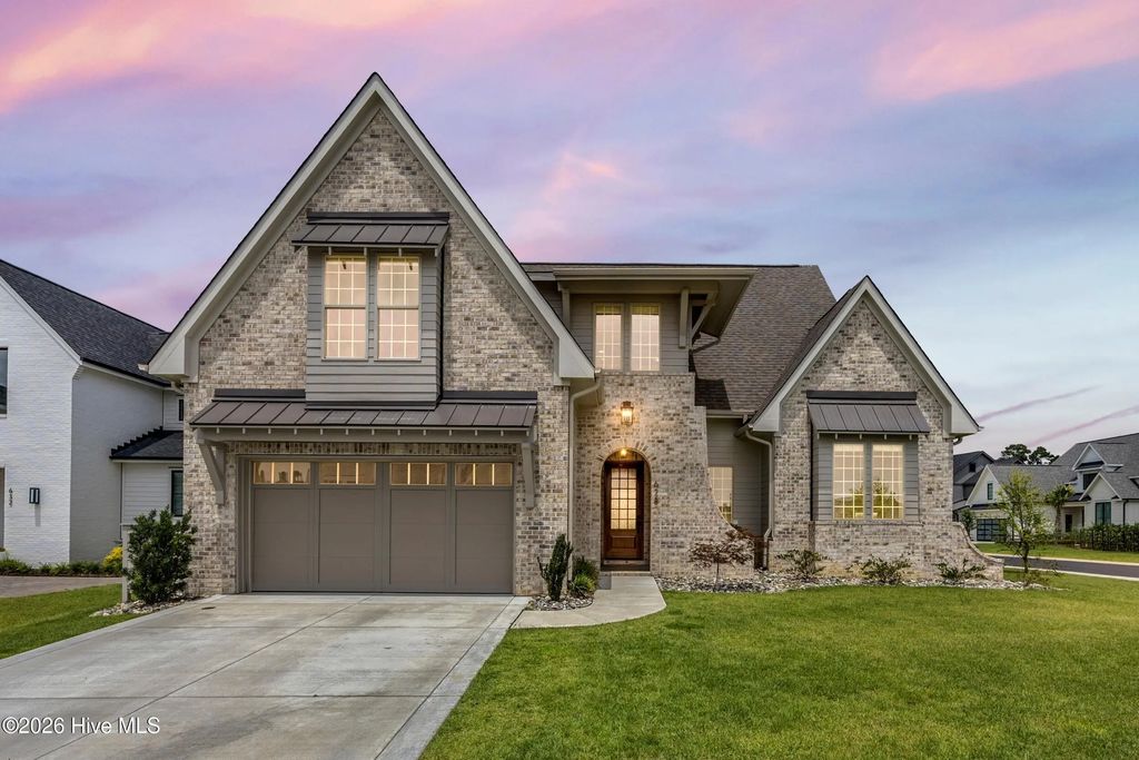 628 Waterstone Drive, Wilmington