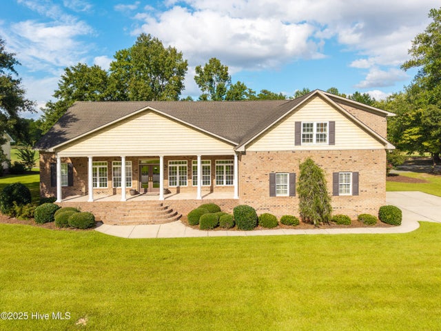 906 Taberna Circle, New Bern