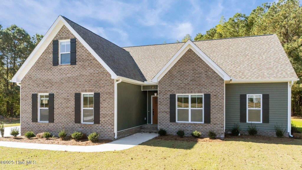 2805 Holston Way, Grimesland