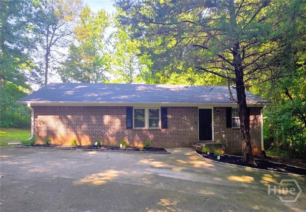 220 Big Oak Circle, Athens