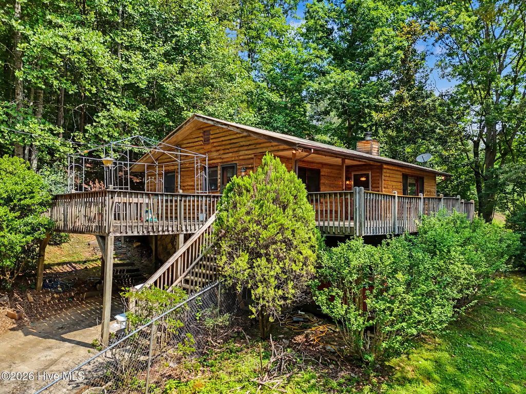 3477 Salem Road, Mineral Bluff