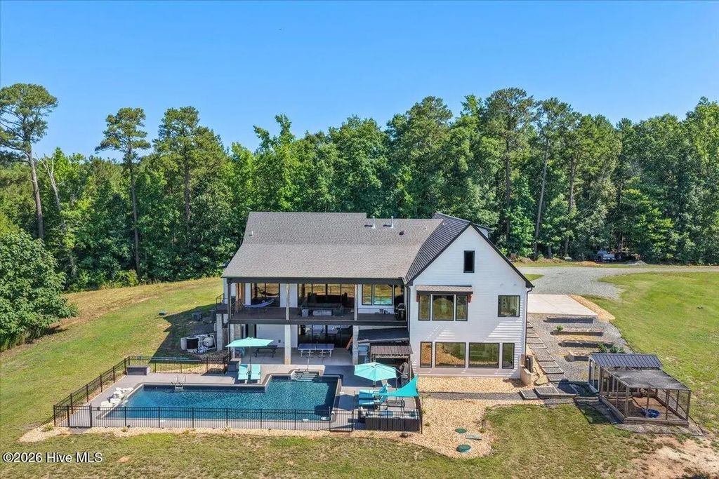 290 Old Chevy Road, Moncure
