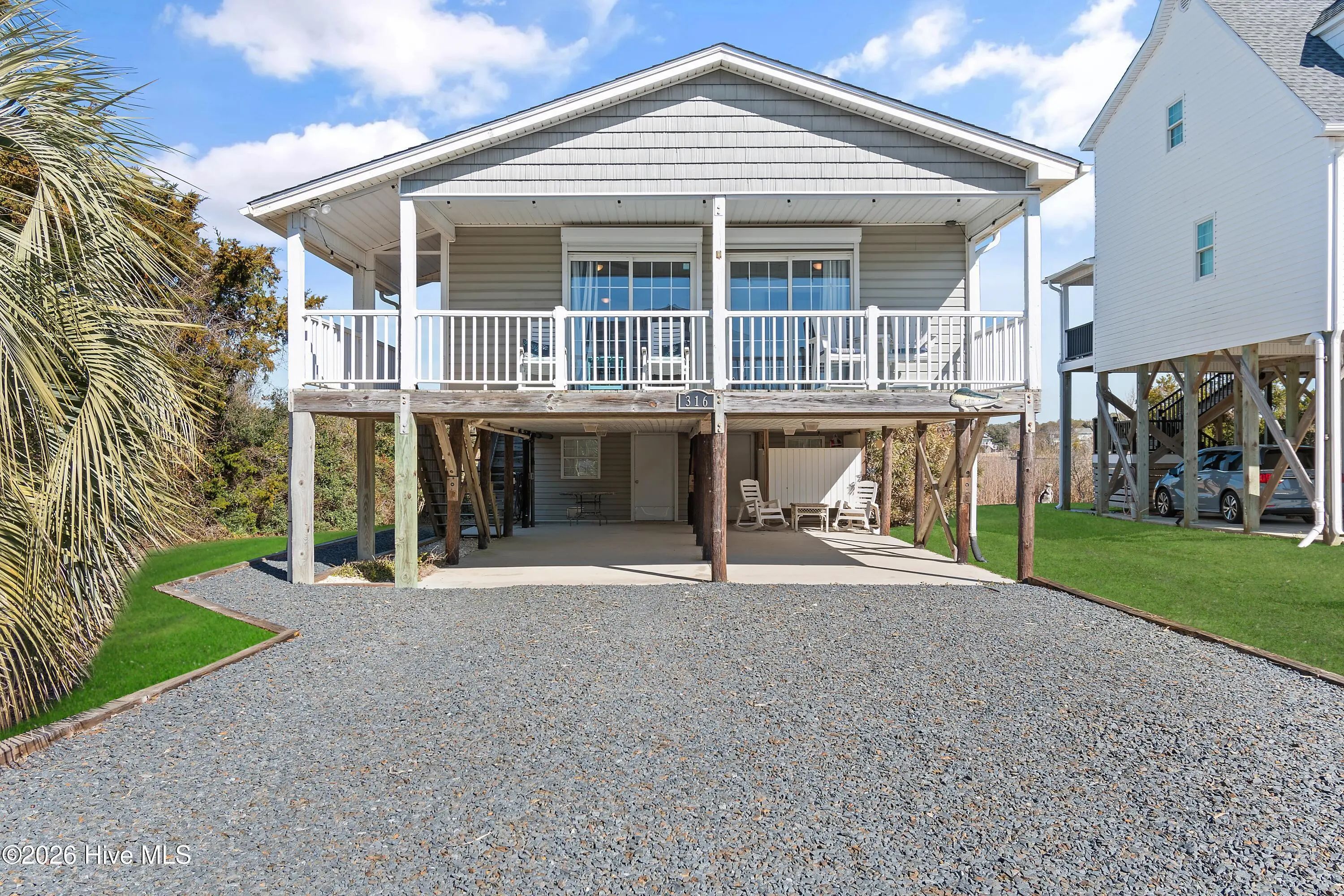 316 E Dolphin Drive, Oak Island