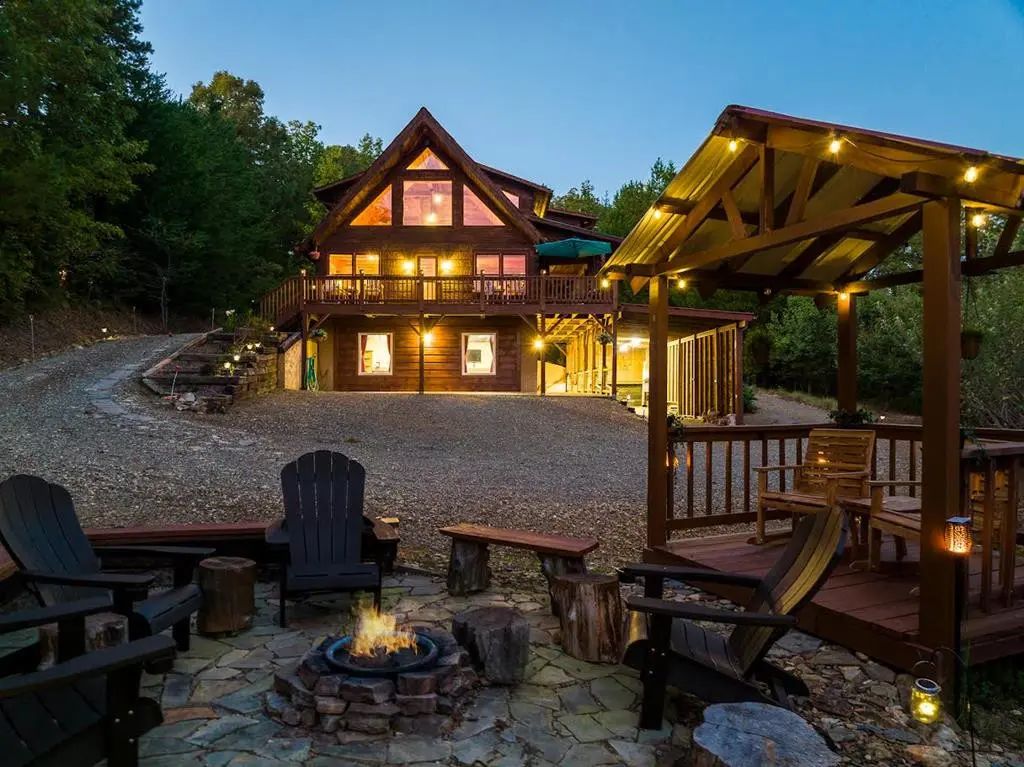 145 Skyview Drive, Bellview