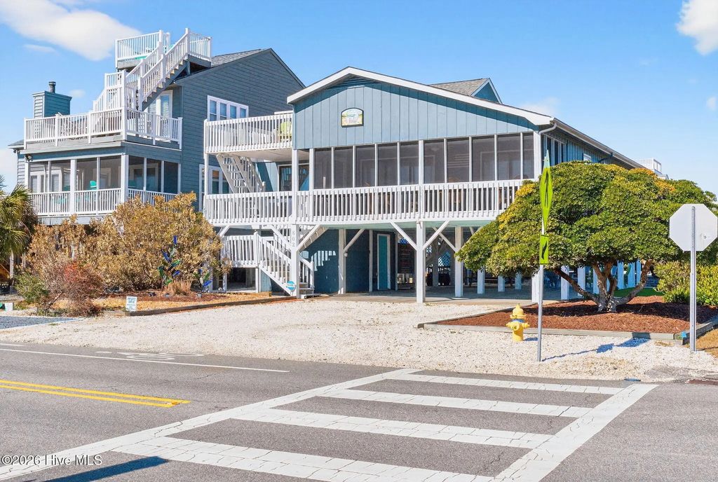 802 W Main Street, Sunset Beach