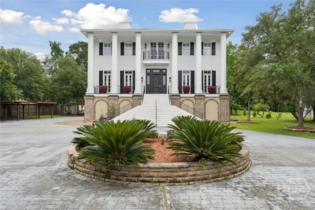 45 Shore Road, Savannah