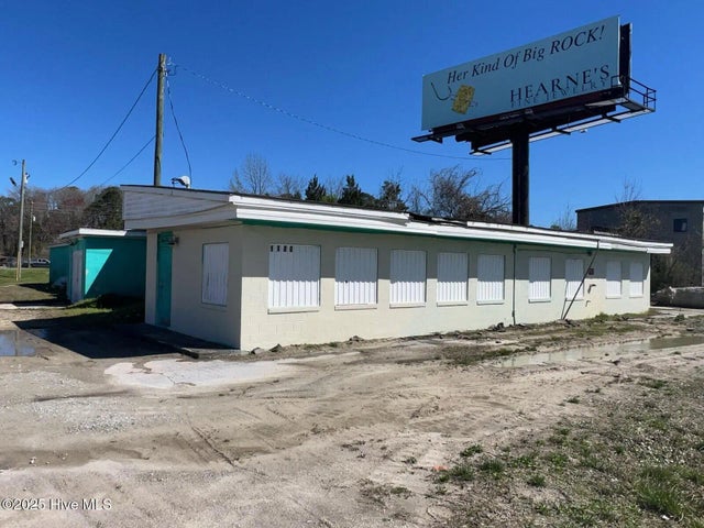 1100 Us 70 Highway E, 