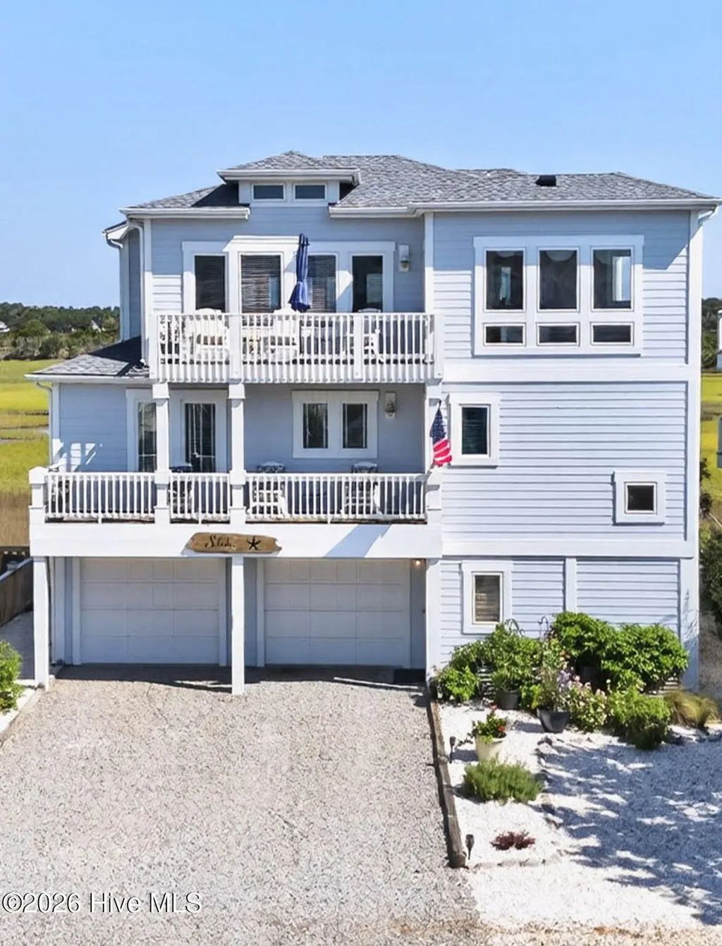 652 Ocean Boulevard W, Holden Beach