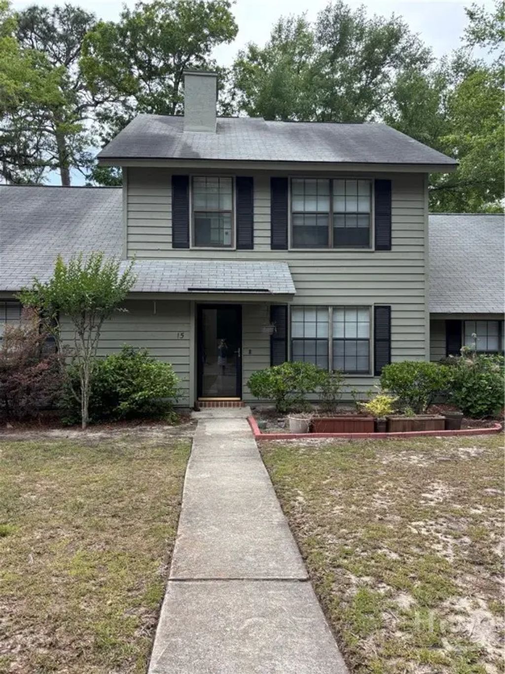 15 Hidden Lake Court, Savannah