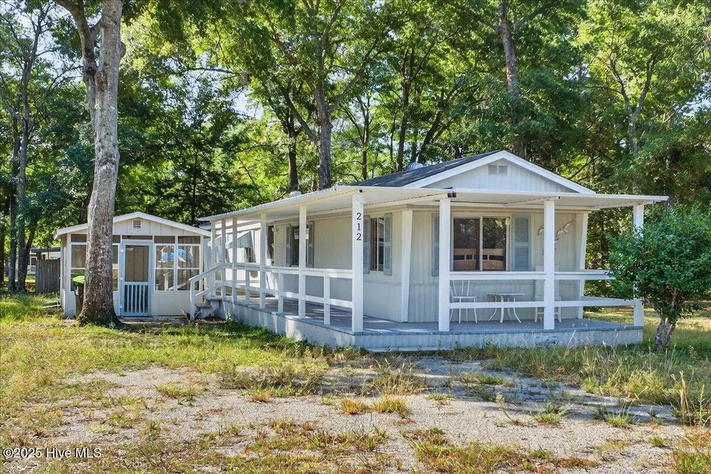 212 Dogwood Drive, Sunset Beach