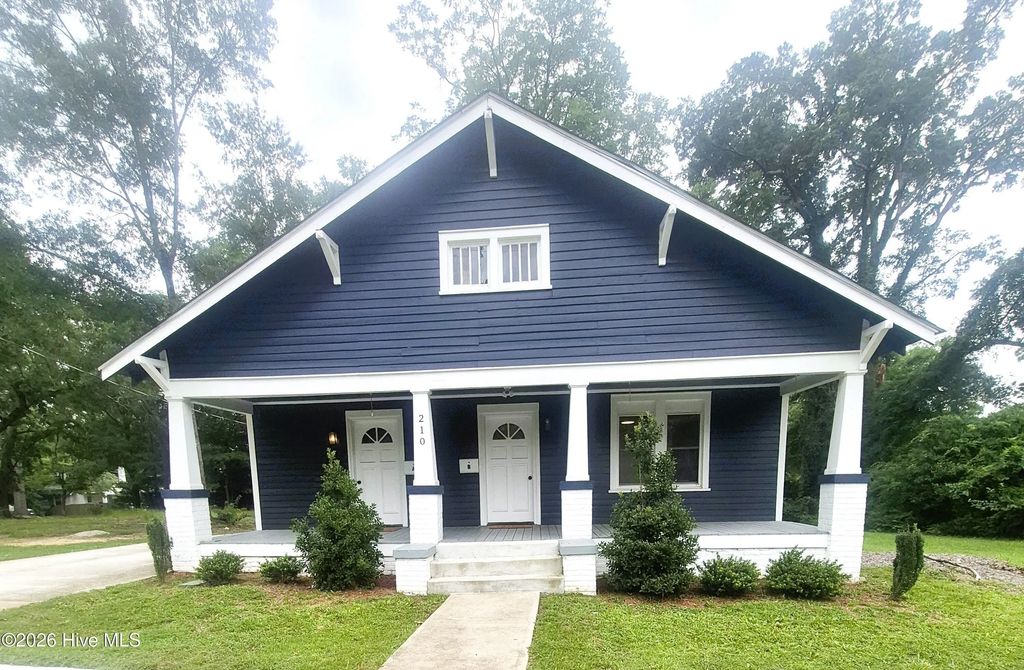 210 Raleigh Road Parkway N, Wilson