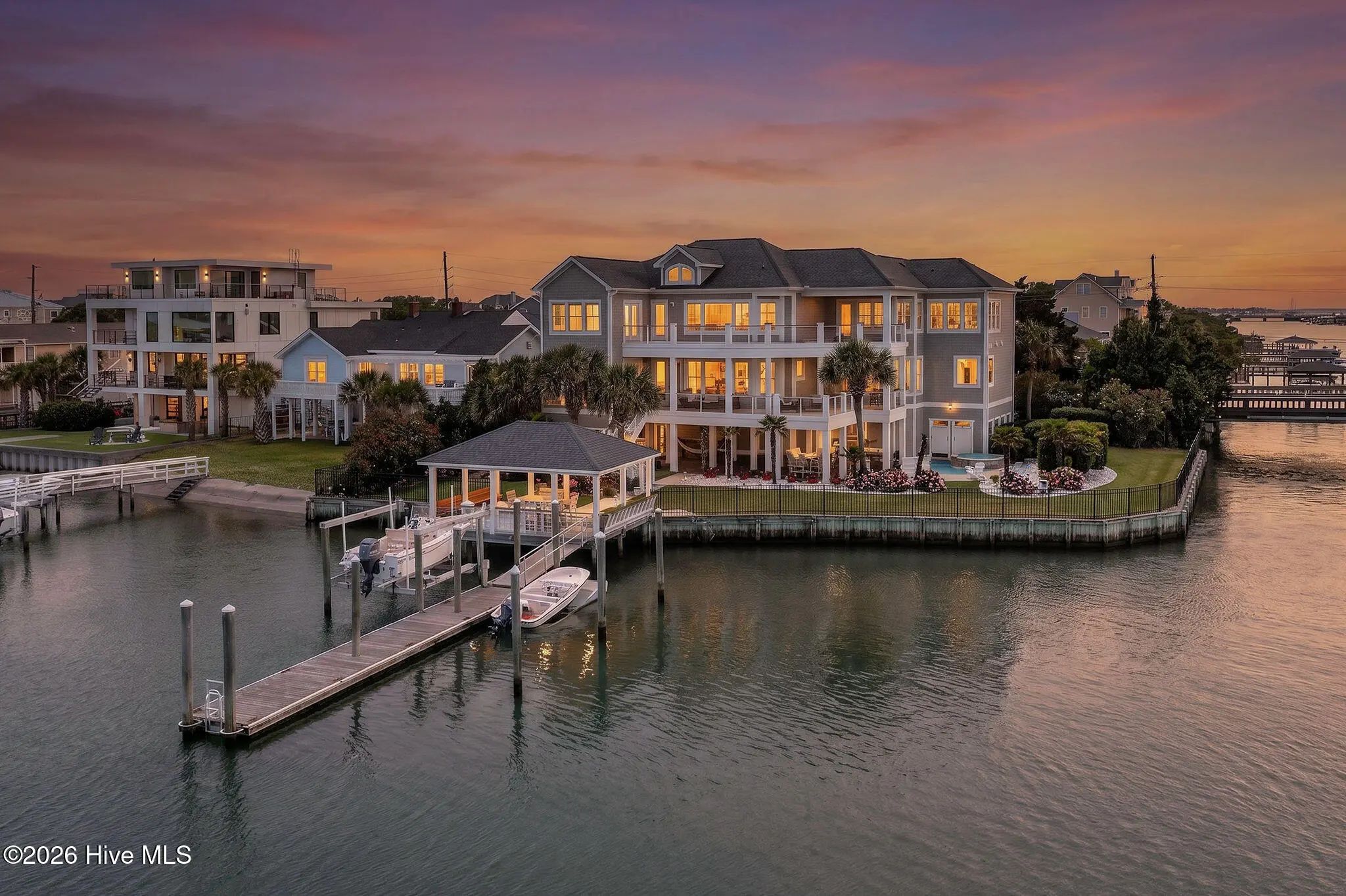 24 W Salisbury Street, Wrightsville Beach