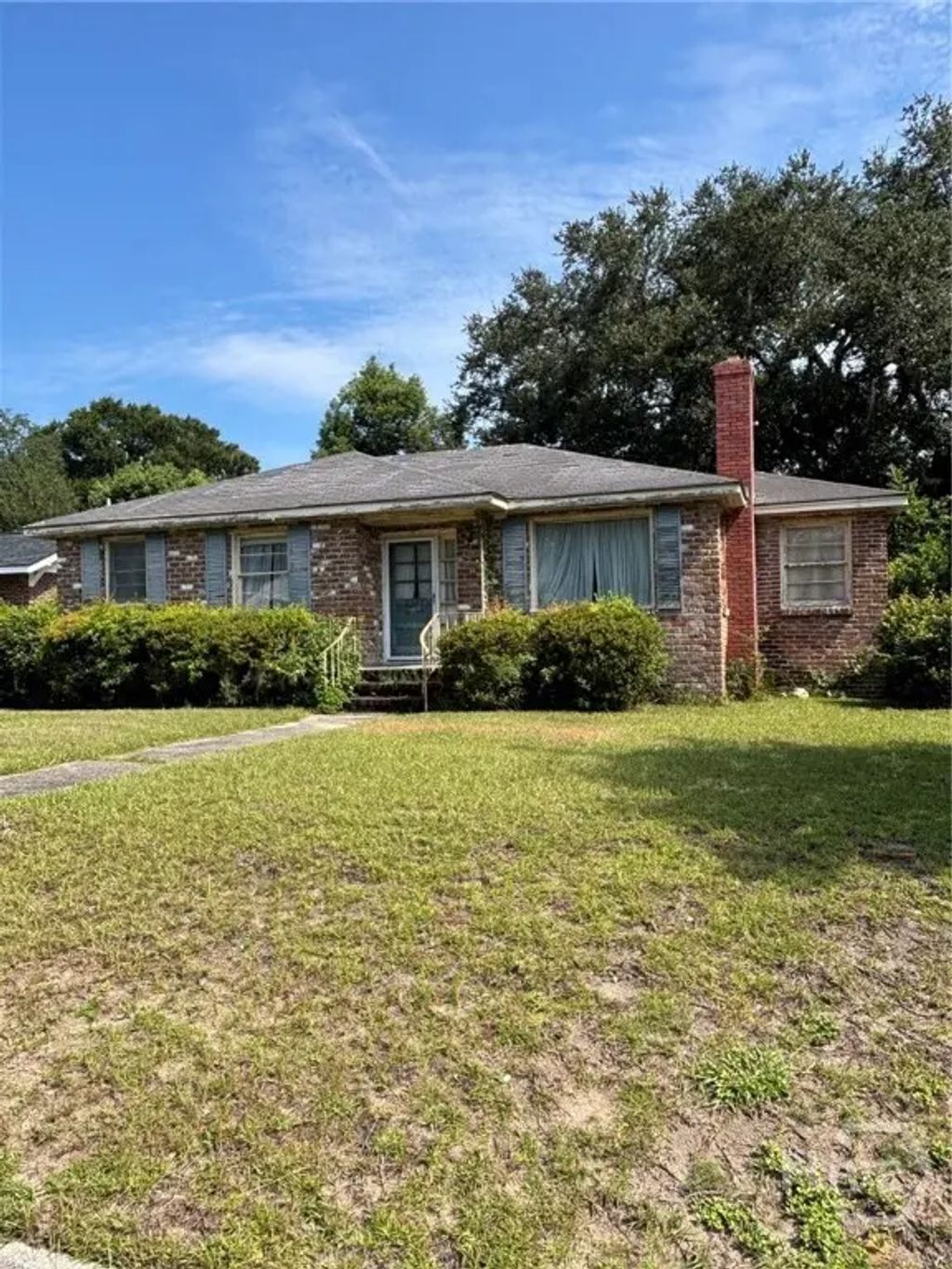 2322 E 39th Street, Savannah