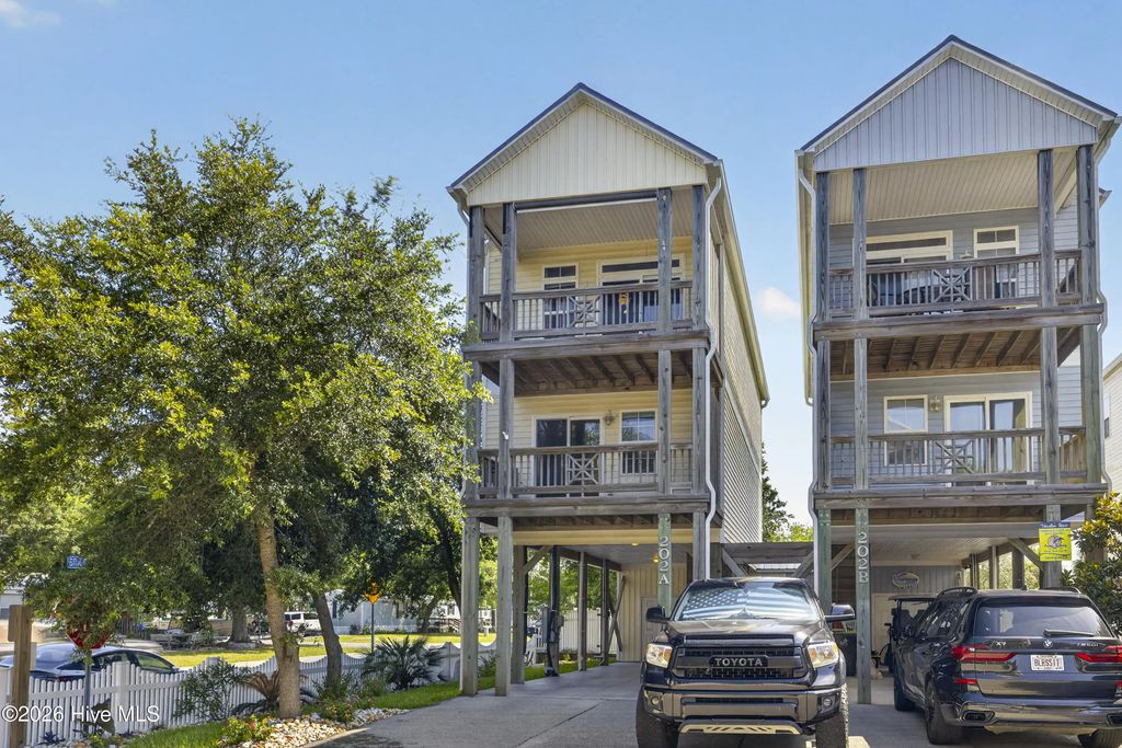 202 Bridgeview Court A, Surf City