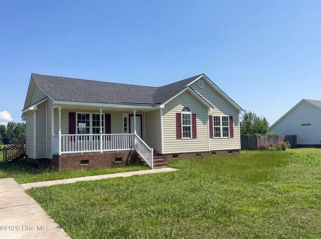 5536 Scuppernong Road, Wilson