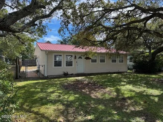 214 Ne 54th Street, Oak Island