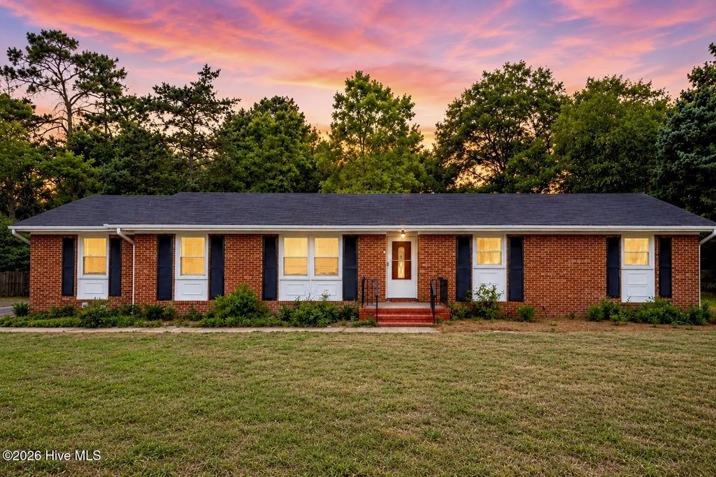 3202 College Road S, Wilmington