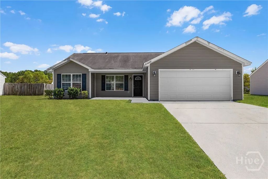 109 Willow Drive, Guyton