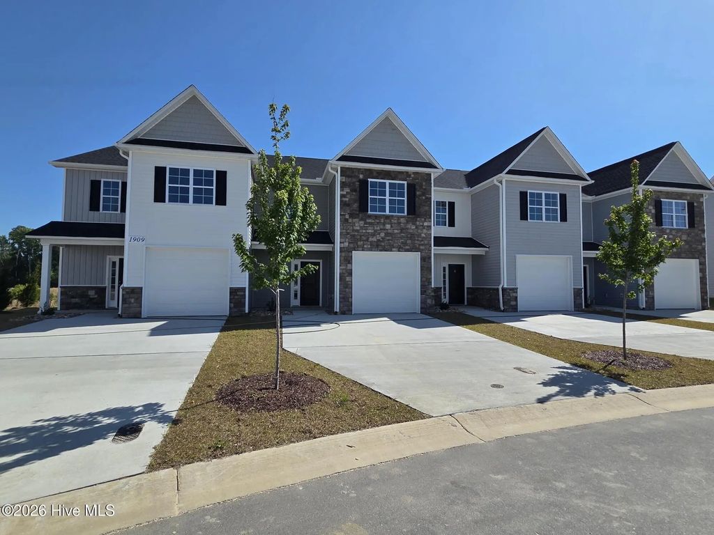 1909 Newbury Way C, Greenville