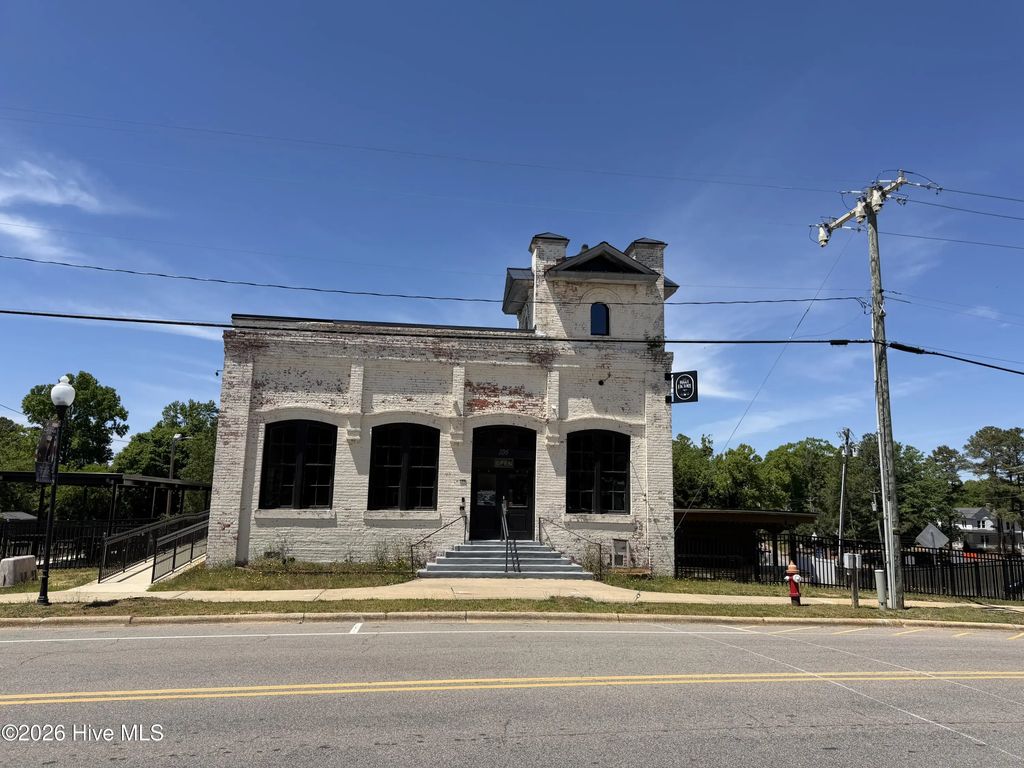 106 S Ray Street, Carthage