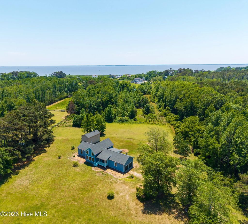 178 Whites Neck Lane, Knotts Island