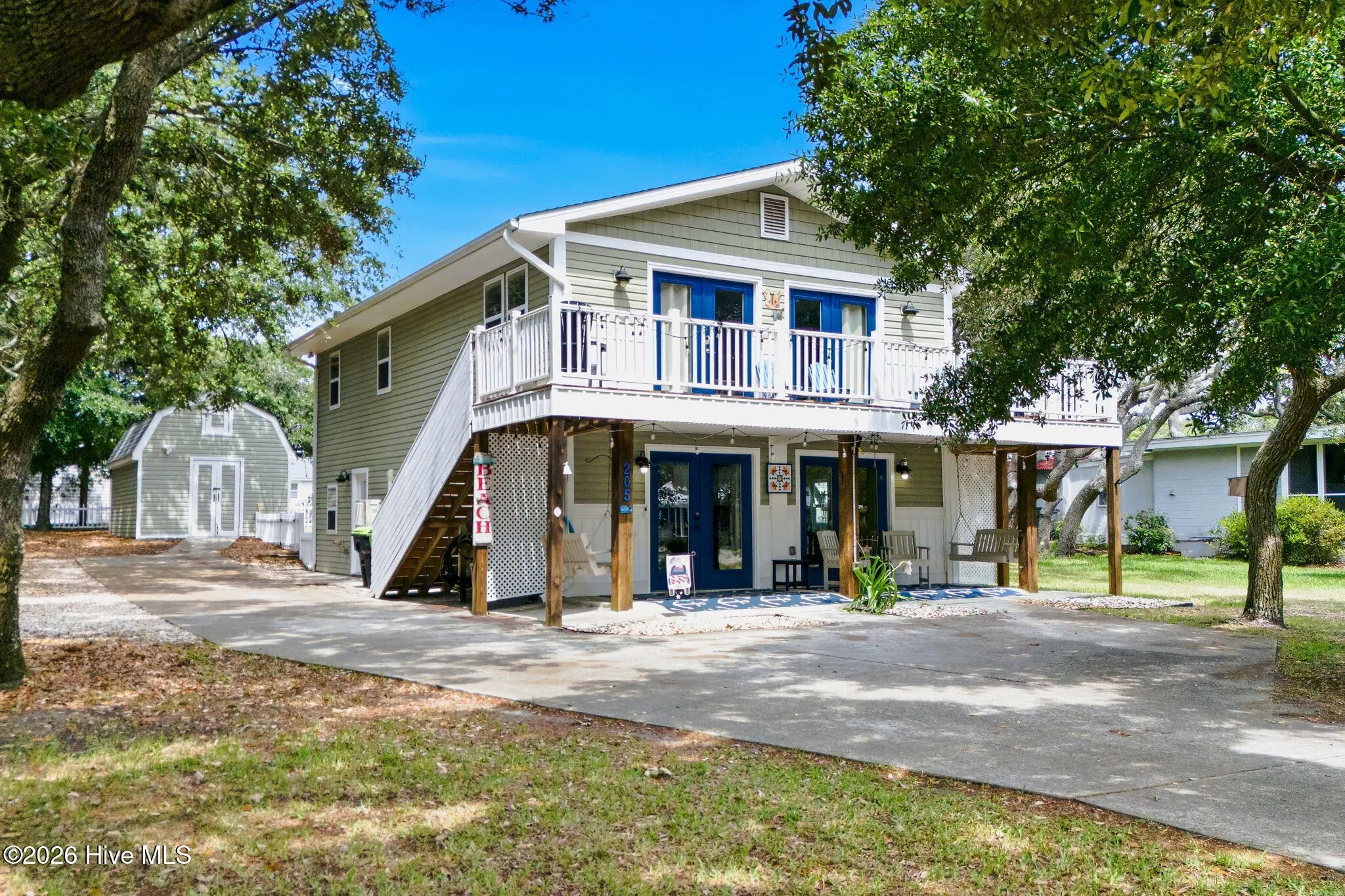 205 Mercer Street, Oak Island